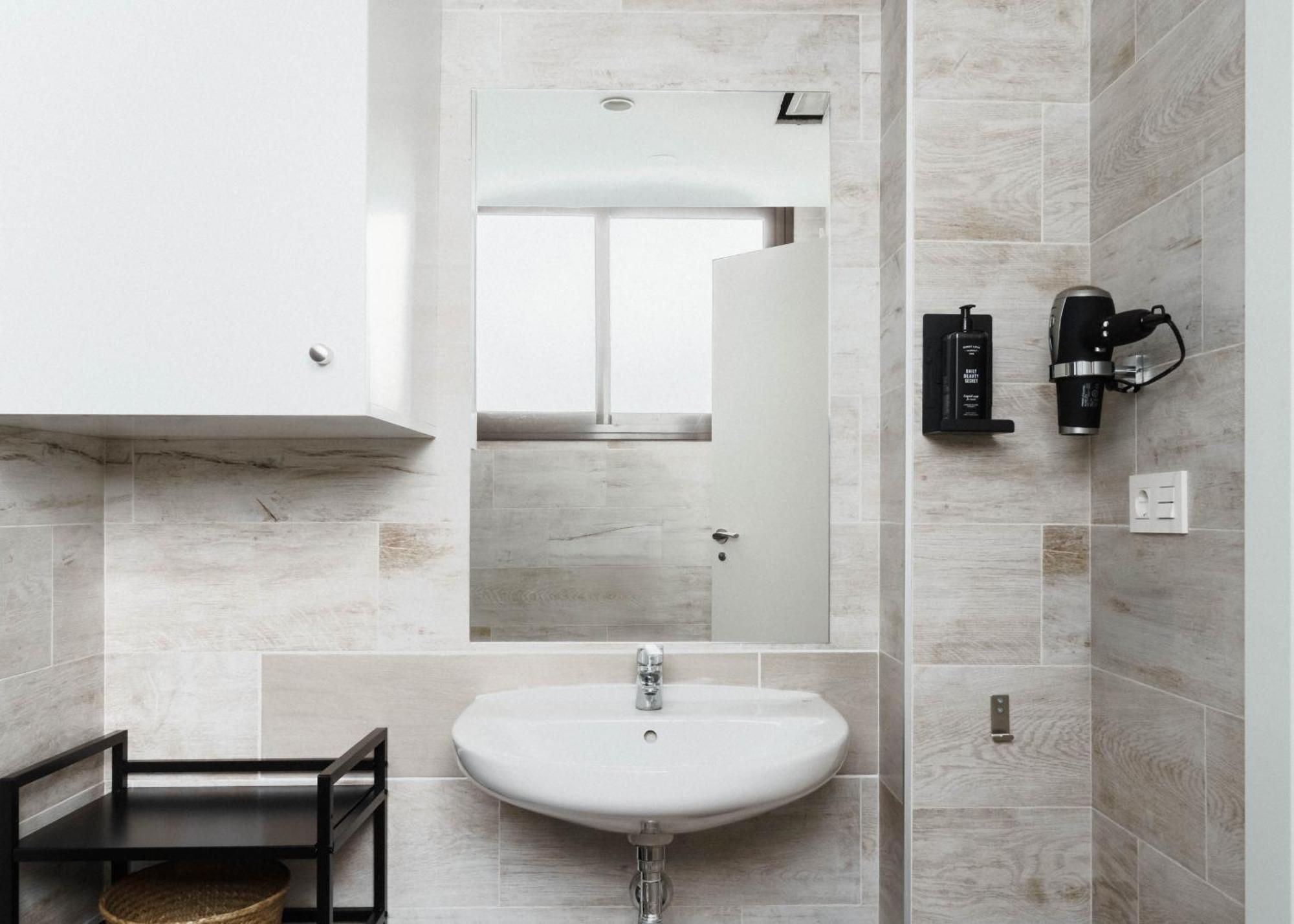 Apartment Limehome Calle Lopez Rubio *
